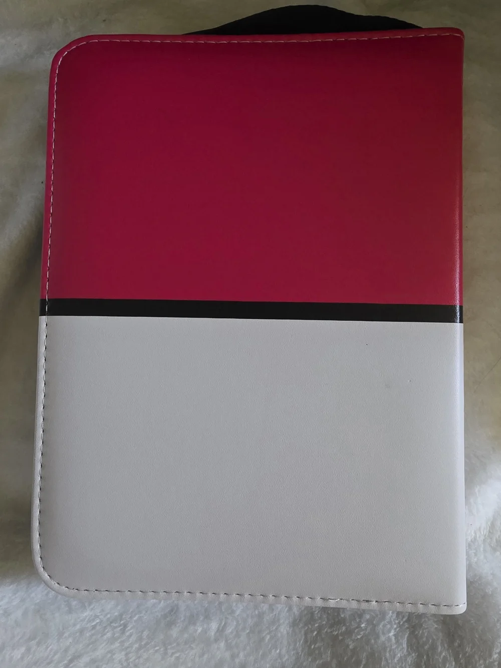 NEW Pokémon TCG Card Binder - 4-Pocket / 400 Card Capacity Zippered Album - NIB